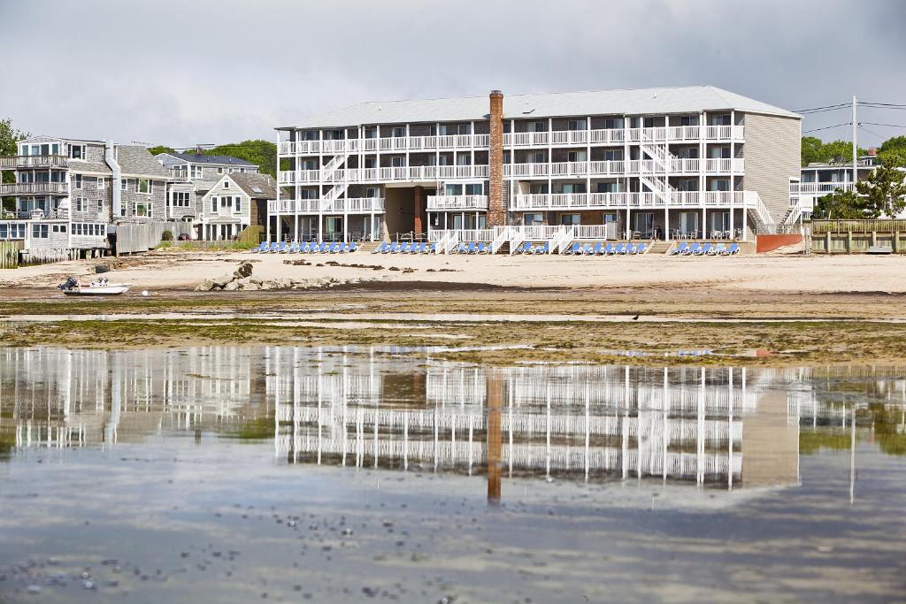 Surfside Hotel and Suites Main image 1